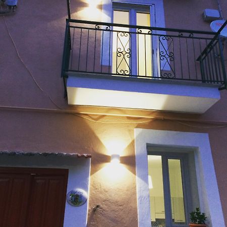 Вилла La Finestra Sul Cortile Майори Экстерьер фото
