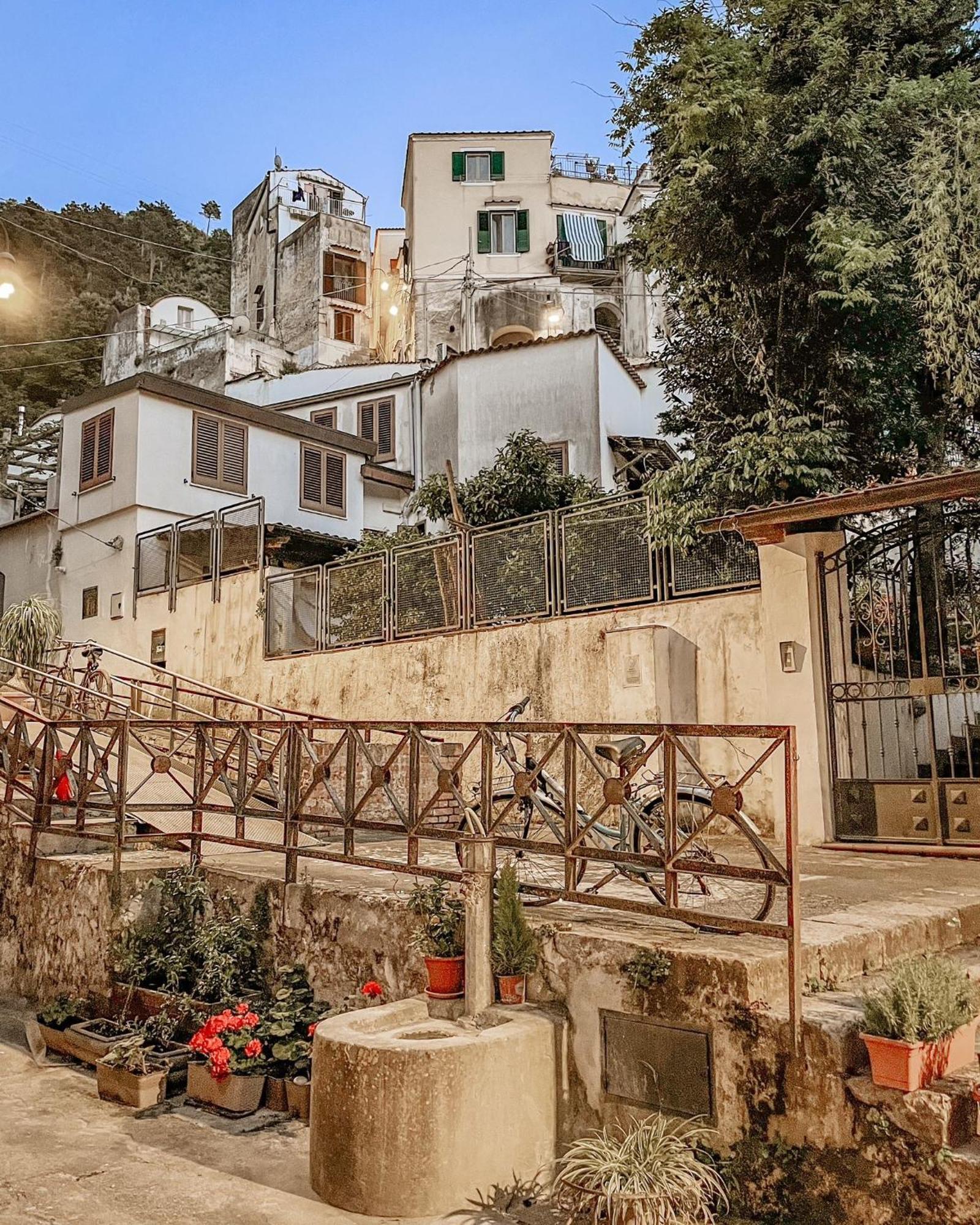 Вилла La Finestra Sul Cortile Майори Экстерьер фото